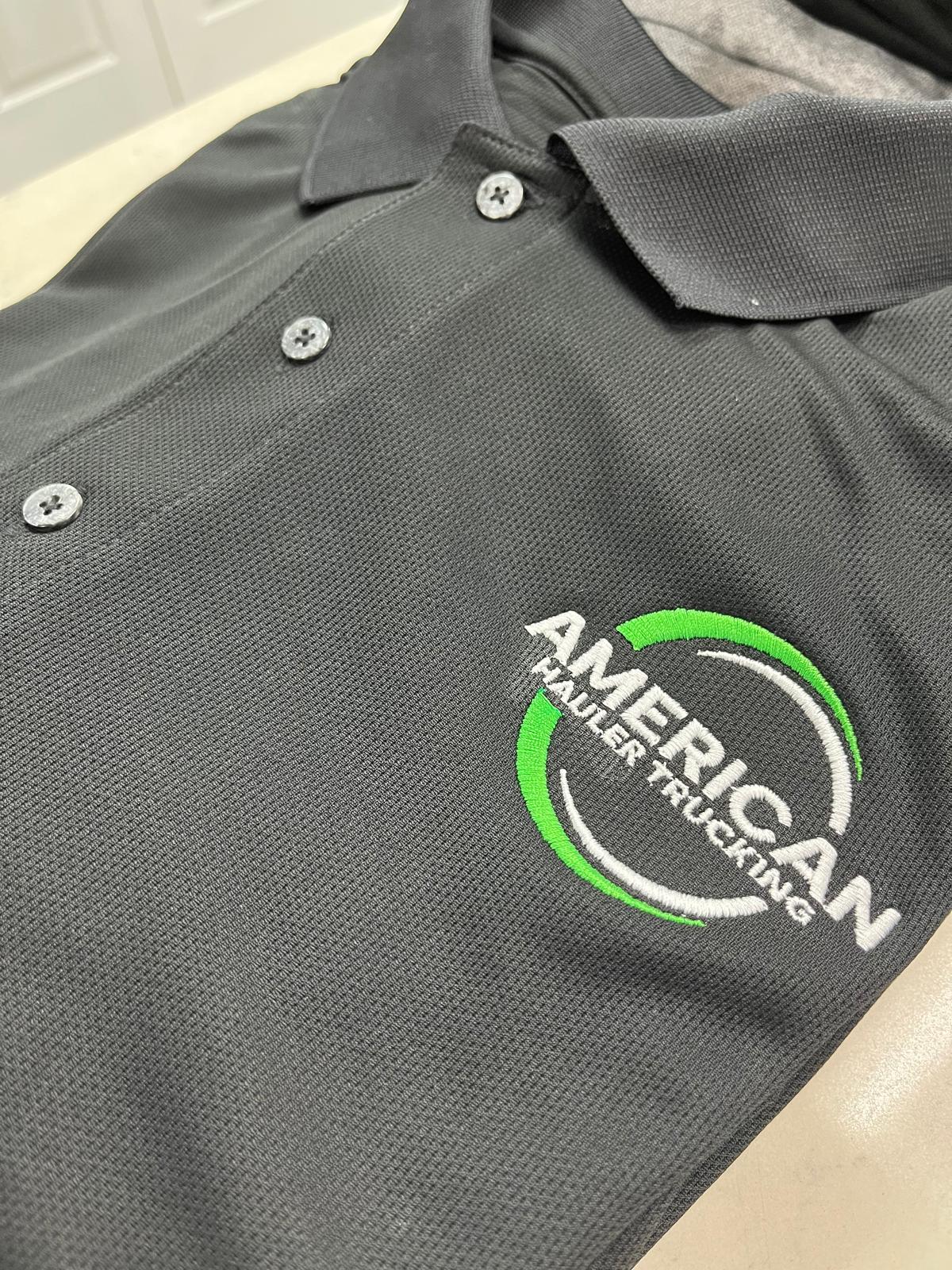 Bordado de logotipos en tamaño de bolsillo