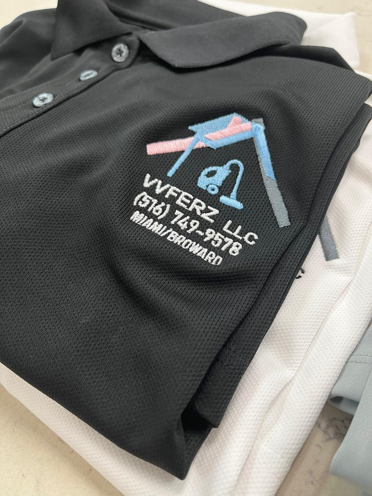 Bordado de logotipos en tamaño de bolsillo